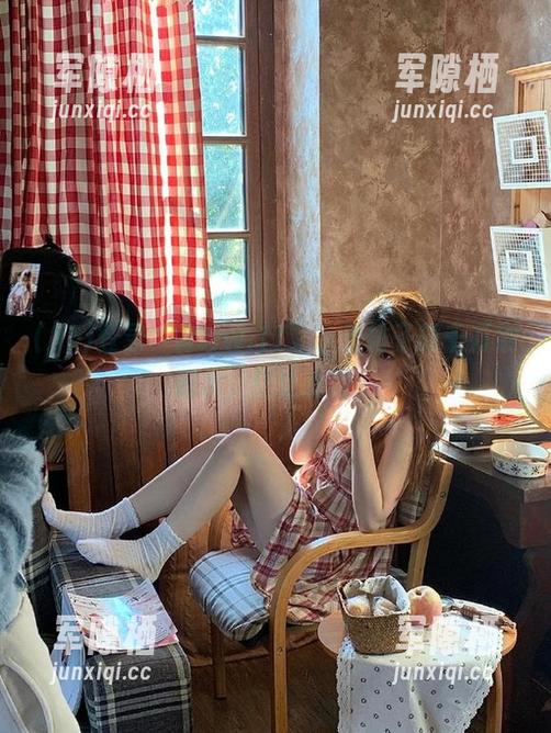 17 登录“www.17”,看帖子时千万别喝水,防止呛到!