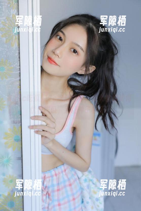 17c吃瓜 17c吃瓜官网,永久教你如何优雅吃瓜,别让种子塞牙!
