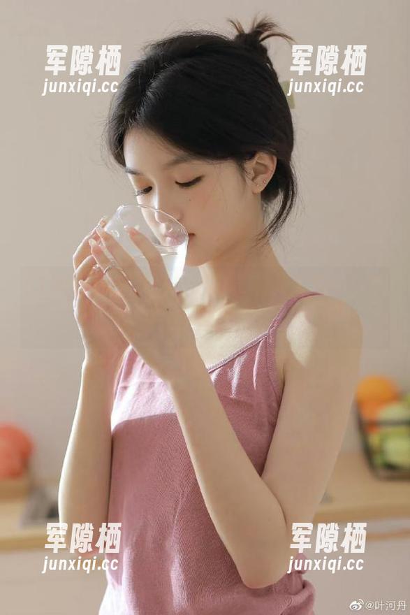 17吃瓜 517吃瓜网址,黑料大瓜一口吃进去,真香啊~