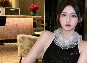在www.51.comapp里，随手一划就能戳到你的‘瓜’点，太有趣了！