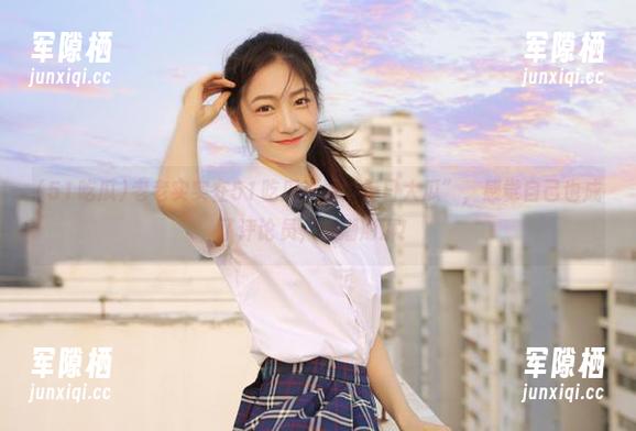 老老实实在51吃瓜观看“每日大瓜”，感觉自己也成了评论员，心潮澎湃！