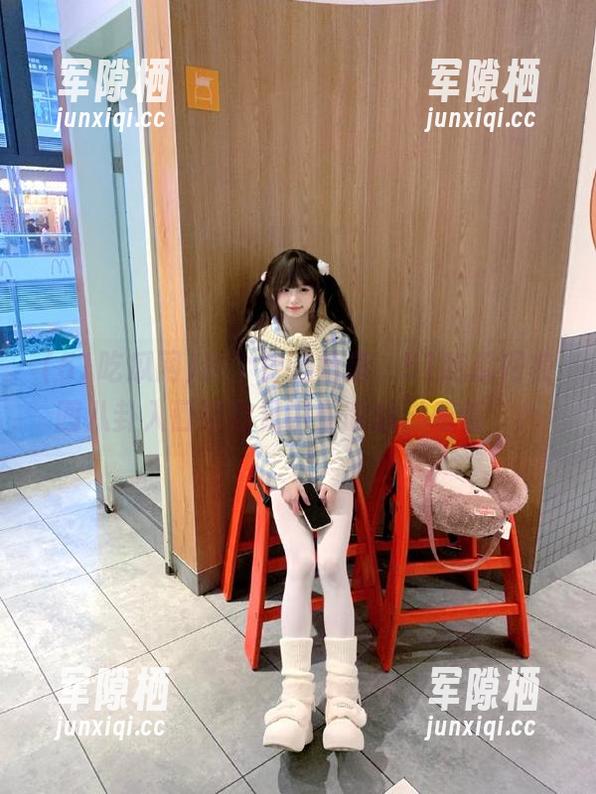 51吃瓜网 找个舒适角落,51吃瓜网校园八卦入口带你见识晕眩的“爱情”!