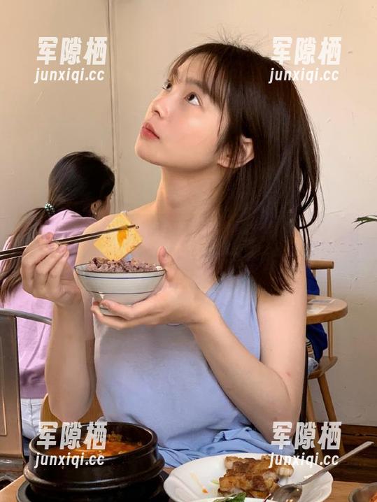 58吃瓜网 58吃瓜网的地址搞错了,想看又看不了,真是折磨我这个吃瓜群众。