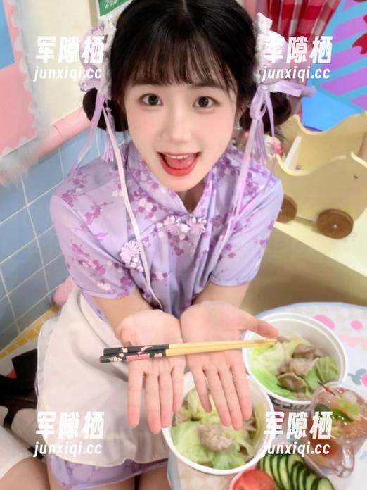 718.sx 最新瓜速递:718.sx的背后藏着不为人知的“吃瓜器”!不信自己试试!