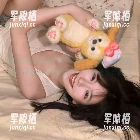 718吃瓜 在718吃瓜网站上逛,仿佛进入了网红们的魔法世界,这种感觉好微妙。