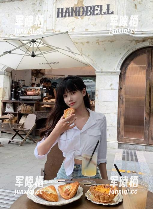 911黑料app，黑人问号脸变成了白人破防脸，这剧本改编吧？