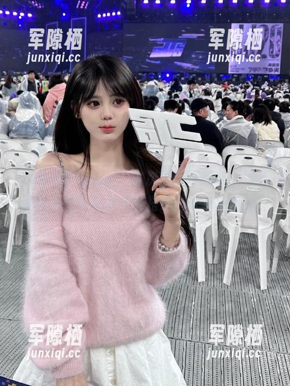 “cgw”这次更新好振奋，但我更关心下午的下午茶搭配……吃完再看！