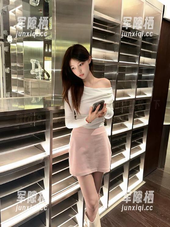 疯狂吃瓜比一场持续的马拉松，下载tai9，持续为你补给gossip能量！