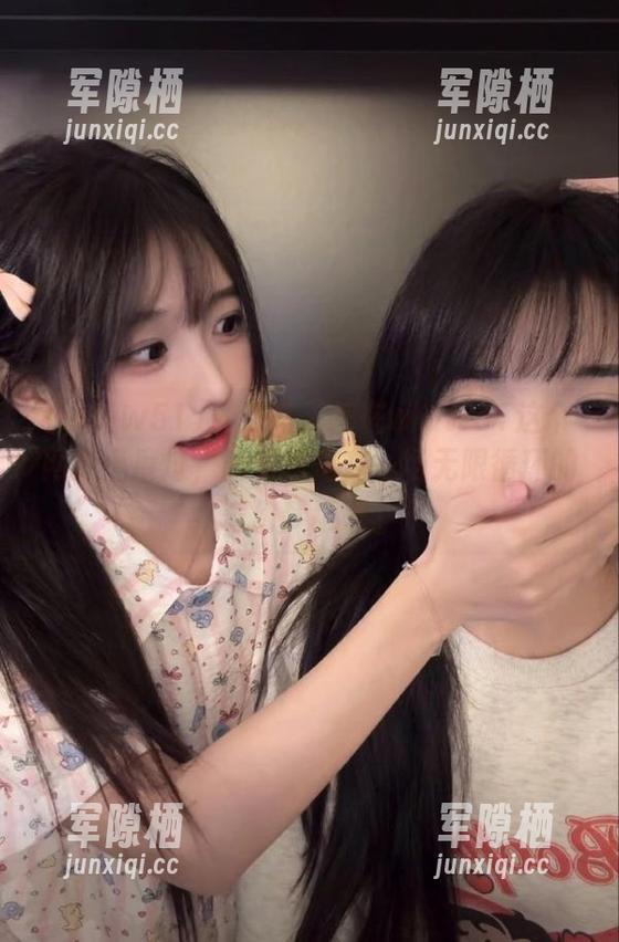 www51 最近每天都在www51这个网页上度过,感觉像是在一场无限循环的奇幻梦境里。