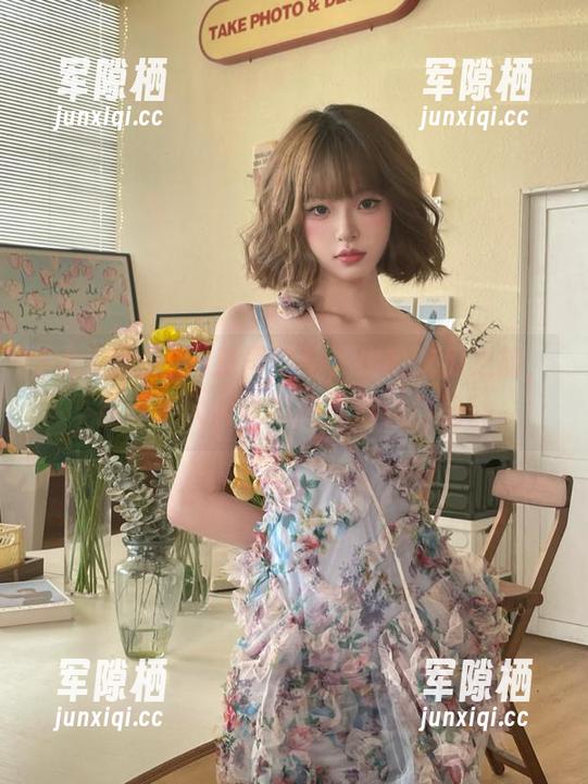 人人吃瓜网 别再纠结,你的吃瓜之旅,在这“人人吃瓜网”传送门里!
