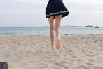 翻开“人人黑料吃瓜网51”，就像观看一场老电影，剧情让人小兴奋却又有点无奈～