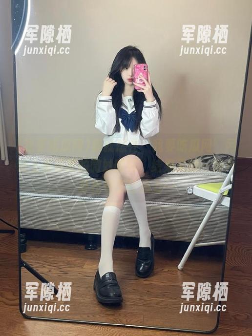 我就想在‘我要吃瓜网’网址上看最新的微妙暧昧，结果又被一堆八卦拉住了注意力…