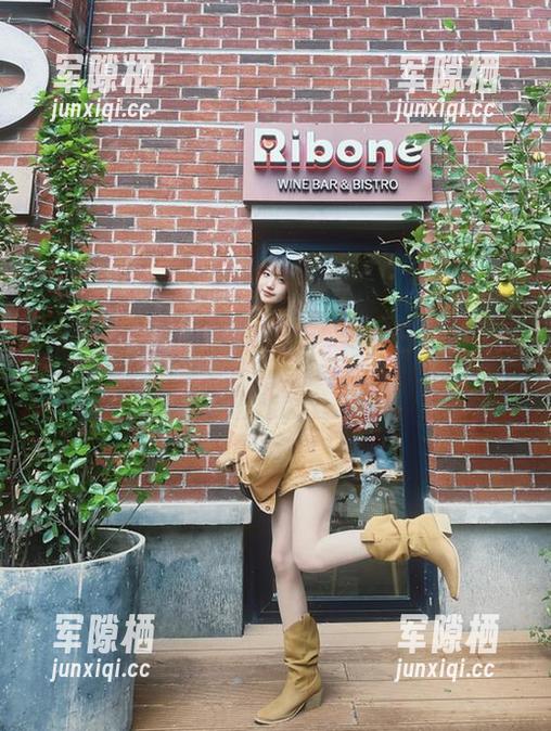 痛并快乐着，来“每日黑料”分享我这周的非凡奇遇！