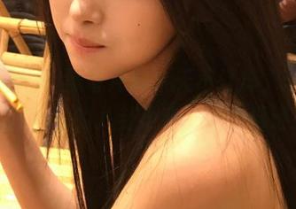 黑哥冲料白天不打烊，永久隐藏在夜晚的八卦小巷，快来偶遇！