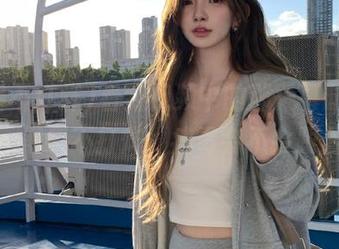 看到视频中的那一幕时，我在想，黑料不打烊，病毒会不会跟着来？