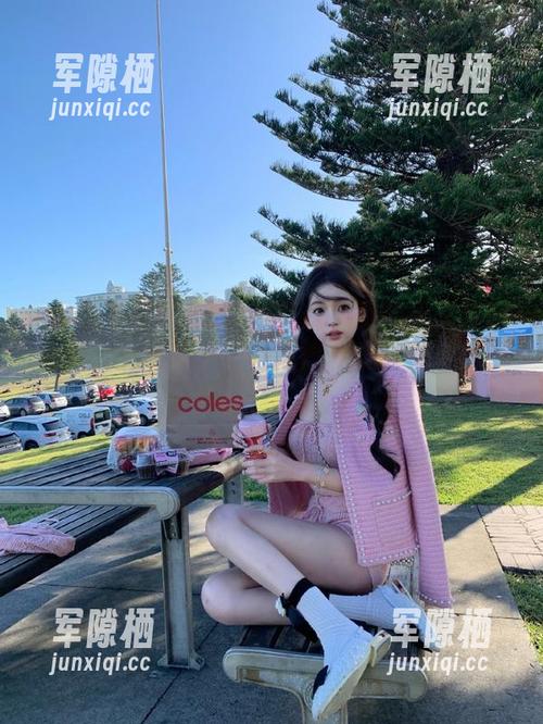 黑料不打烊首页今天又梦回往昔，谁被扒了呢？闲得发飘的我来打酱油