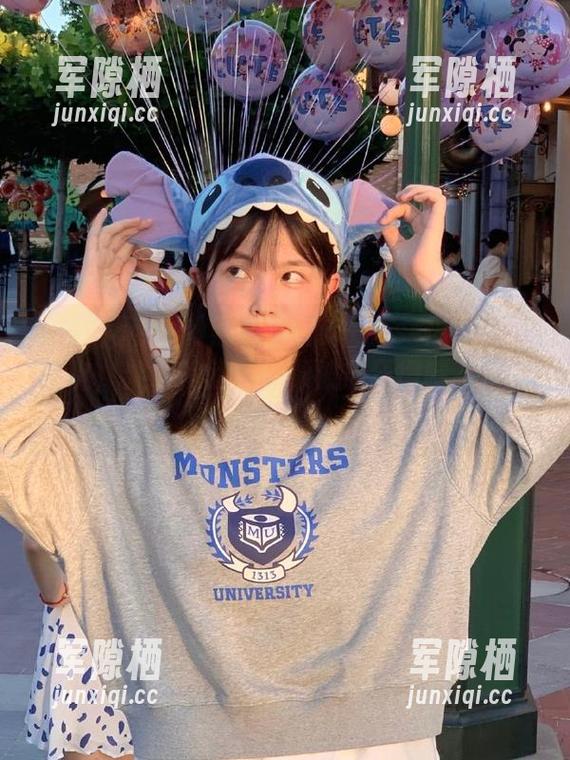 黑料不打烊+ios=热点入口狂欢，果然我就是那颗被瓜压得喘不过气的瓜群众。
