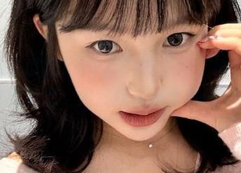 从“黑料吃瓜网”地址来寻觅热辣信息，果然我又被大瓜砸中了！