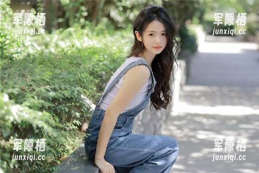 黑料吃瓜网 这款ios版“黑料吃瓜网”在线追星,追到眼花撩乱哦