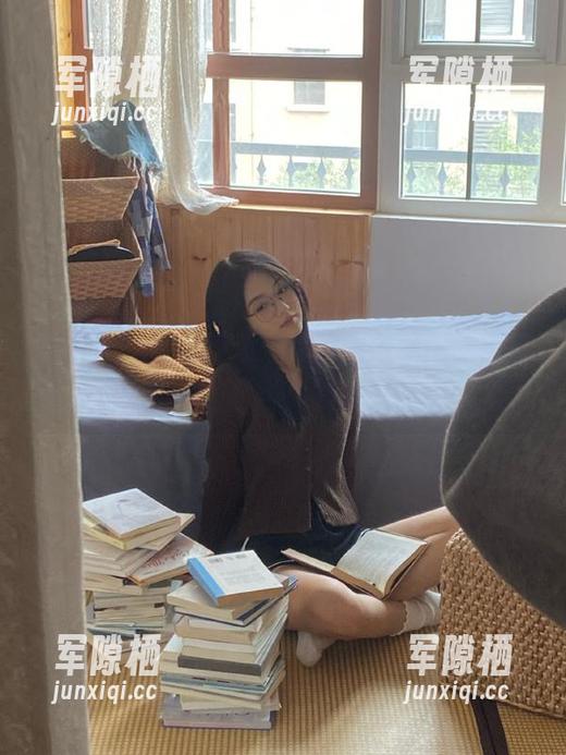 黑料吃瓜网址 发现黑料吃瓜网址,快乐无极限,各种瓜等你来尝!
