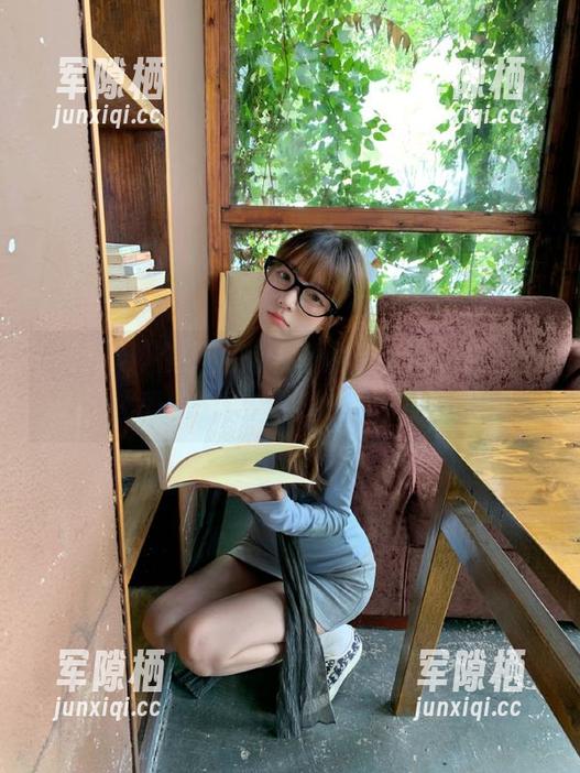 黑料网 在线游走黑料网,看热门事件的表象与真实的微妙变化!
