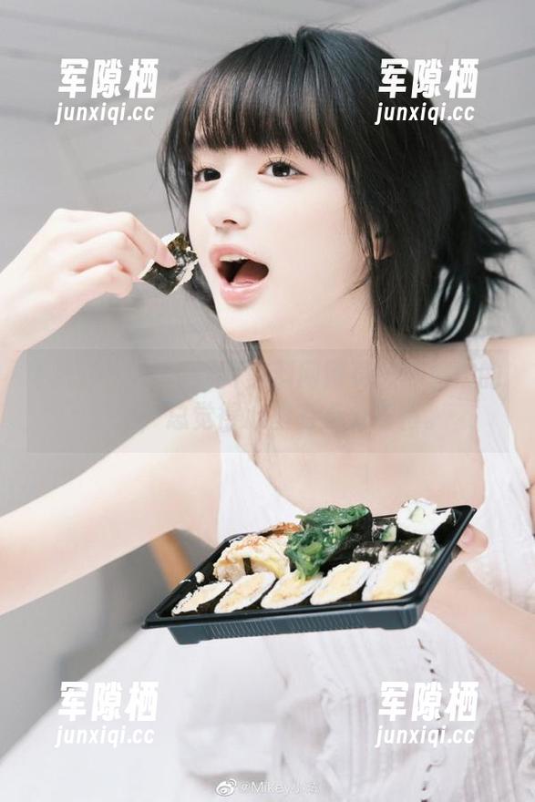 黑料网 每次打开黑料网网页新鲜出炉的东西,总觉得心里有点小期待。