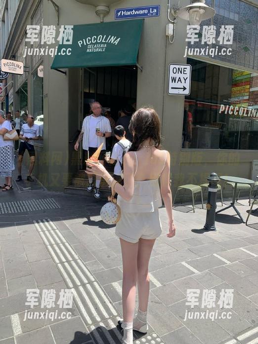 黑料网 黑料网在线:ios特别版,你的手机又要被瓜摊满了,别怪我不提醒!
