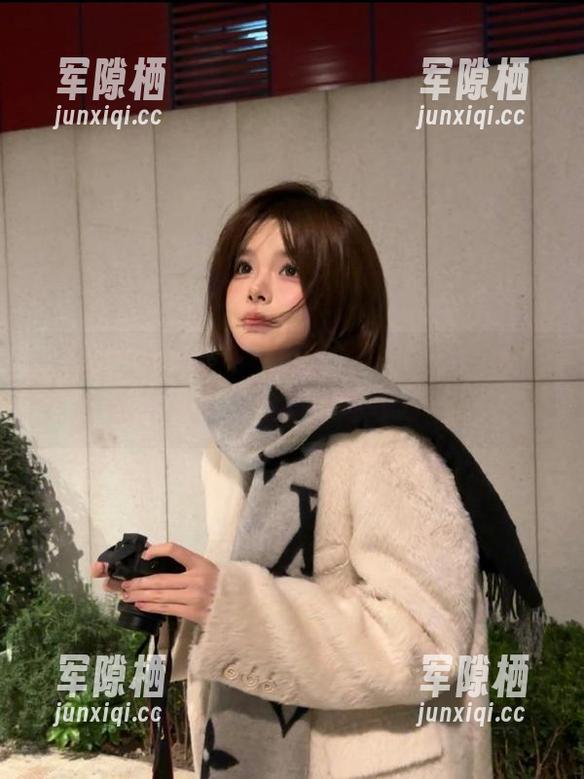 黑料老司机 只需一键,黑料老司机帮你永不迷路,在瓜田里横冲直撞